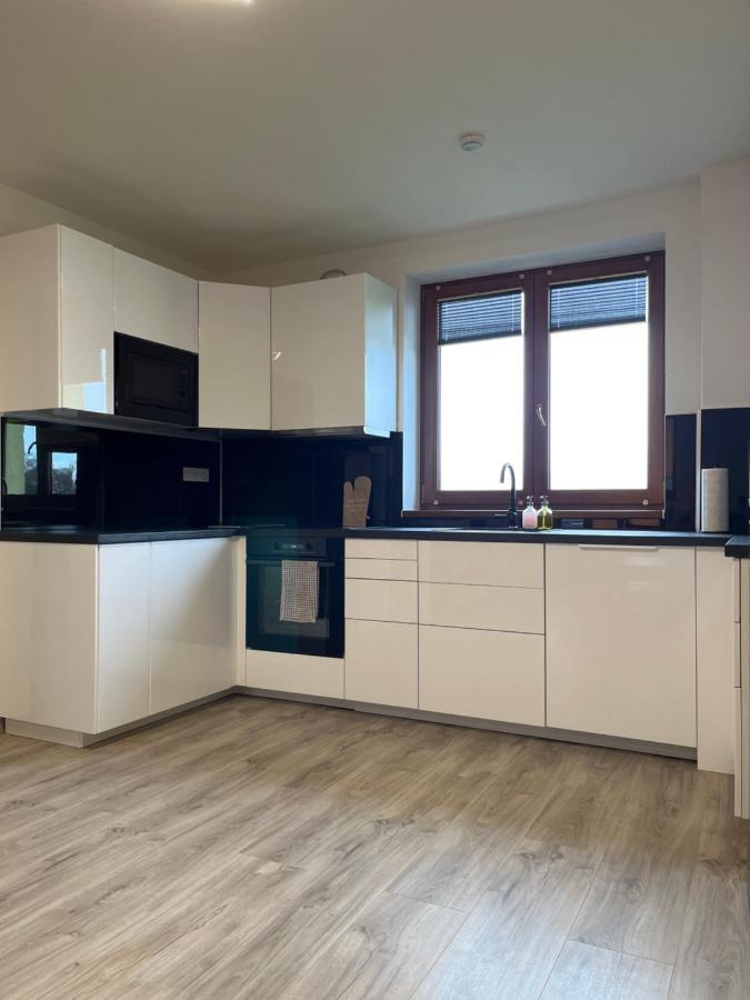 Apartment Golden Prague 78 Vestec  Eksteriør billede