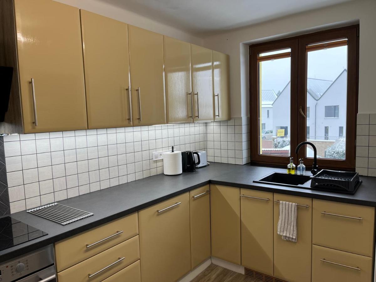 Apartment Golden Prague 78 Vestec  Eksteriør billede