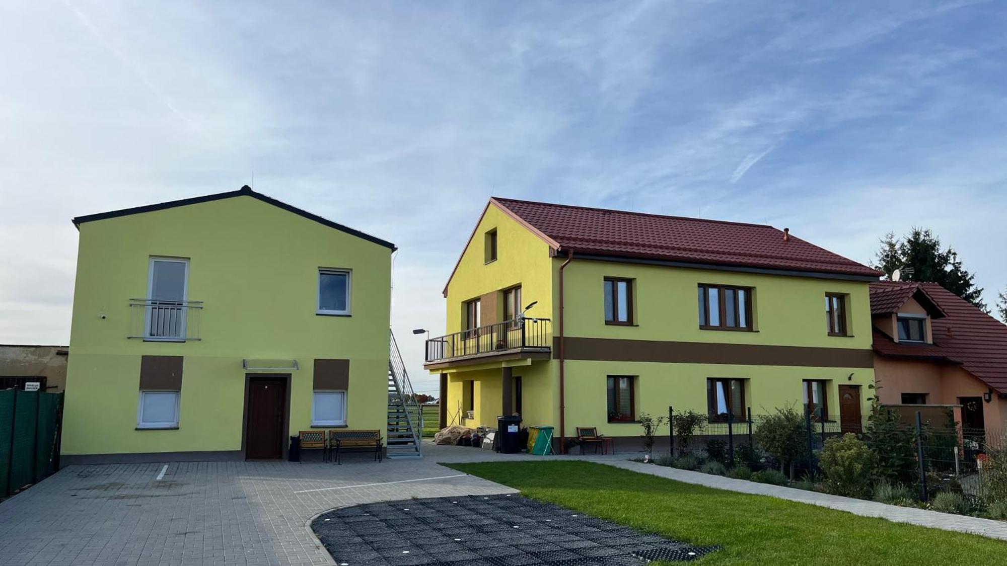 Apartment Golden Prague 78 Vestec  Eksteriør billede